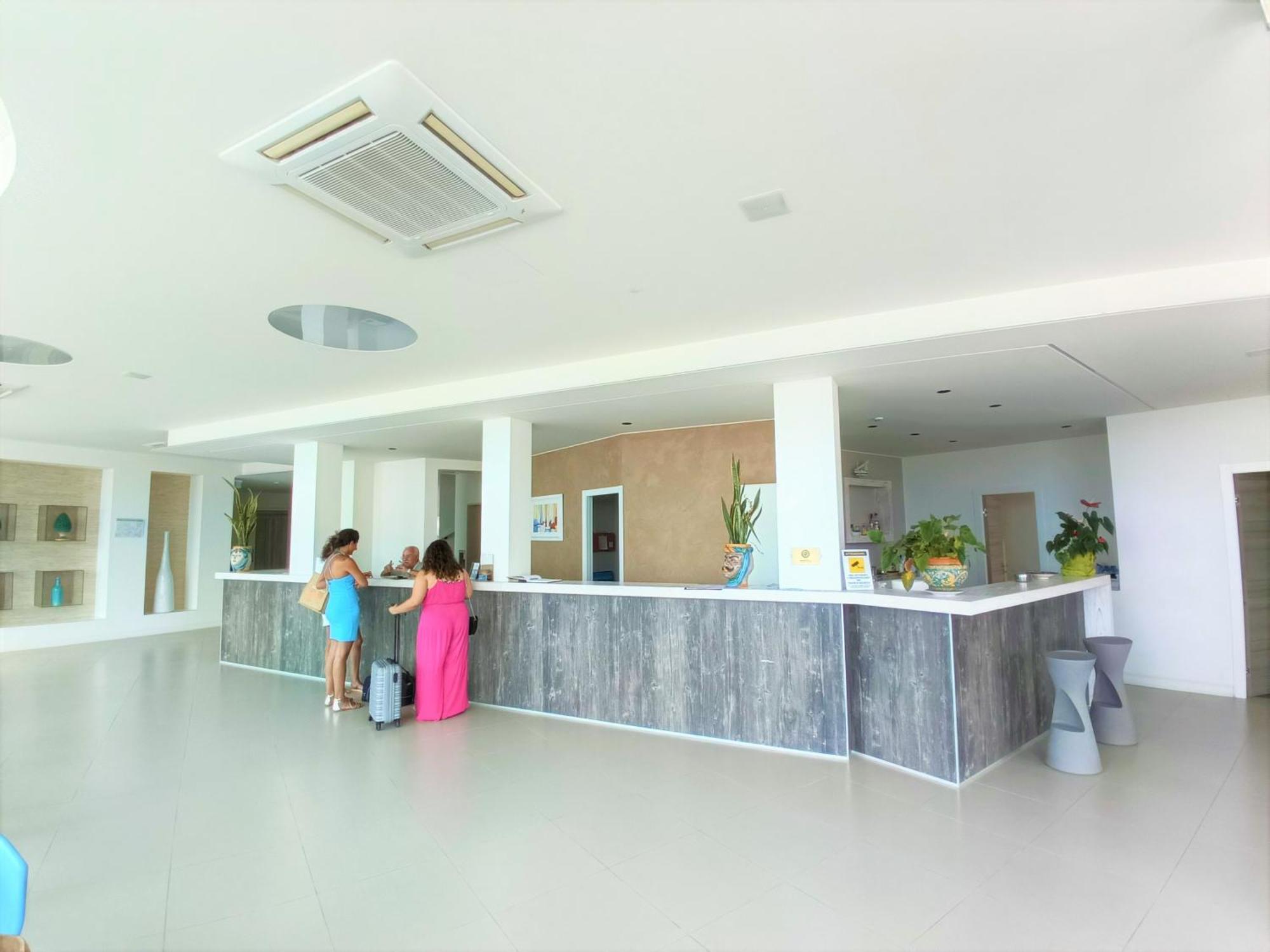 Hotel Vittorio Portopalo Di Capo Passero Экстерьер фото